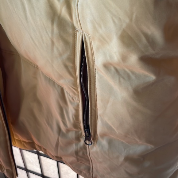 Winter jacket! - Picture 2 of 7